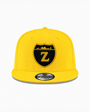 Load image into Gallery viewer, "Z" CROWN GOLD
