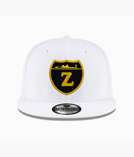 Load image into Gallery viewer, WHITE "Z" CROWN
